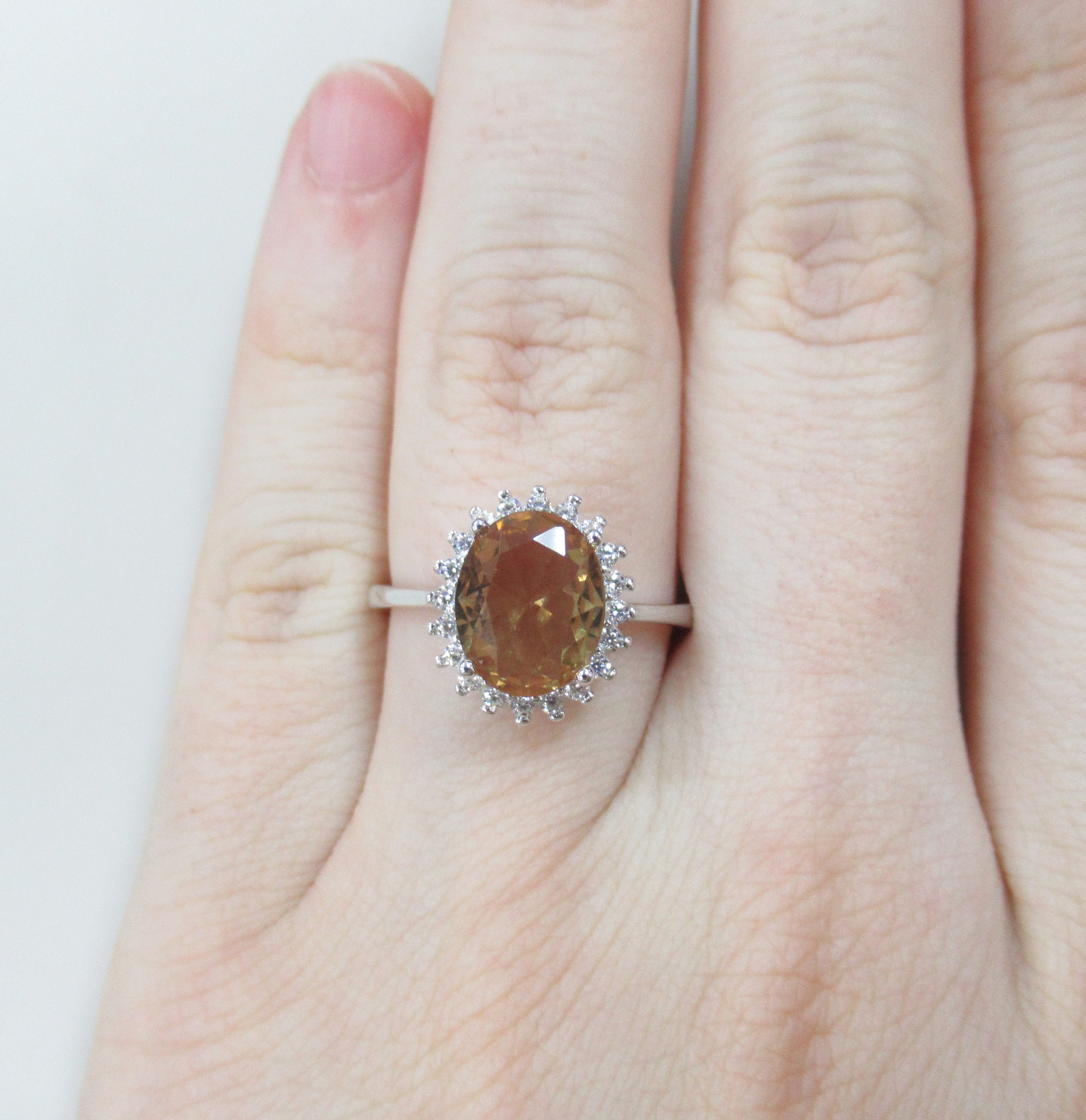 Серебряное кольцо с султанитом